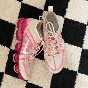 NIKE VaporMax Sz 7.5